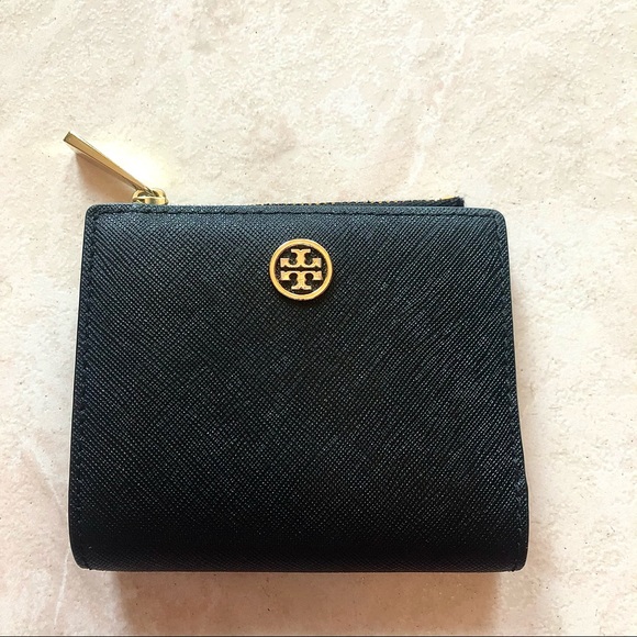 Tory Burch Handbags - Tory Burch Wallet